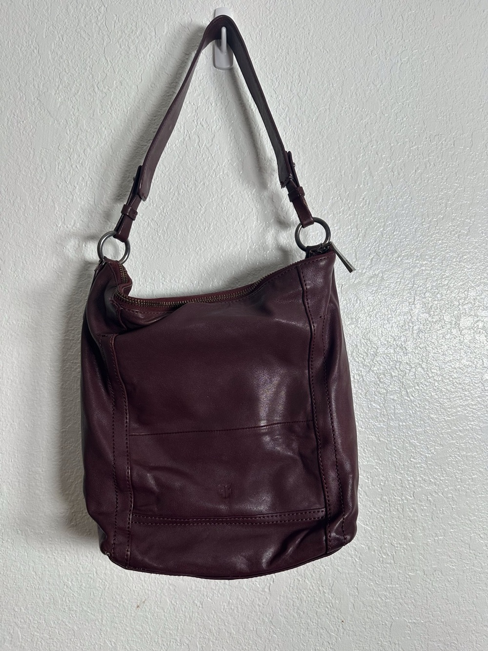 Frye Leather Lena Hobo Bag with shoulder Strap~ READ Description - Picture 2 of 14